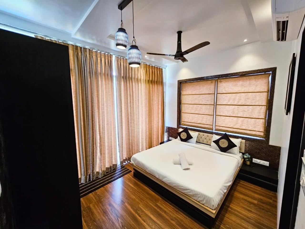 Premium Chalet Lonavala Eksteriør billede