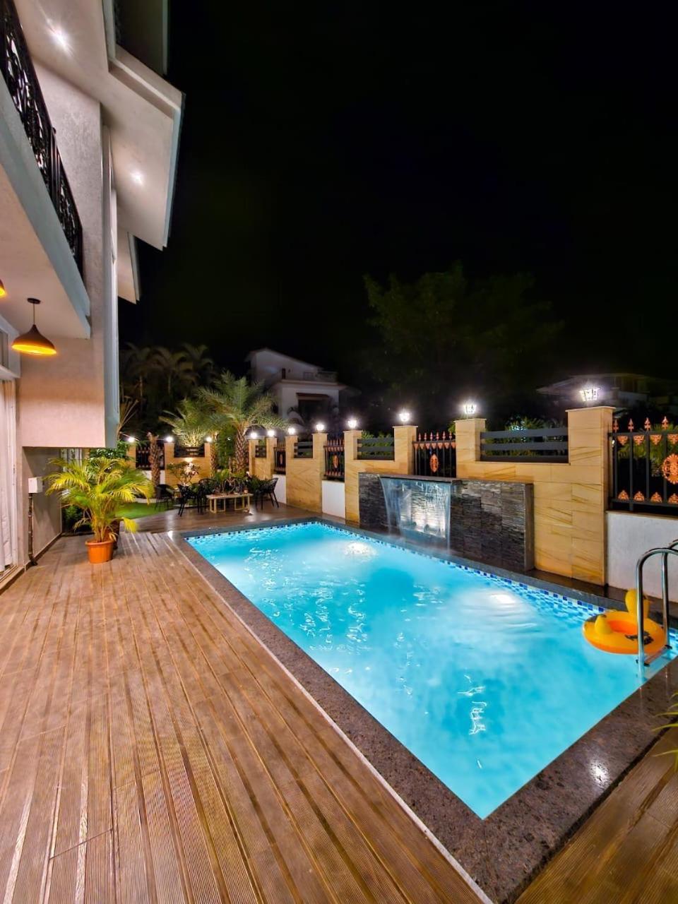 Premium Chalet Lonavala Eksteriør billede
