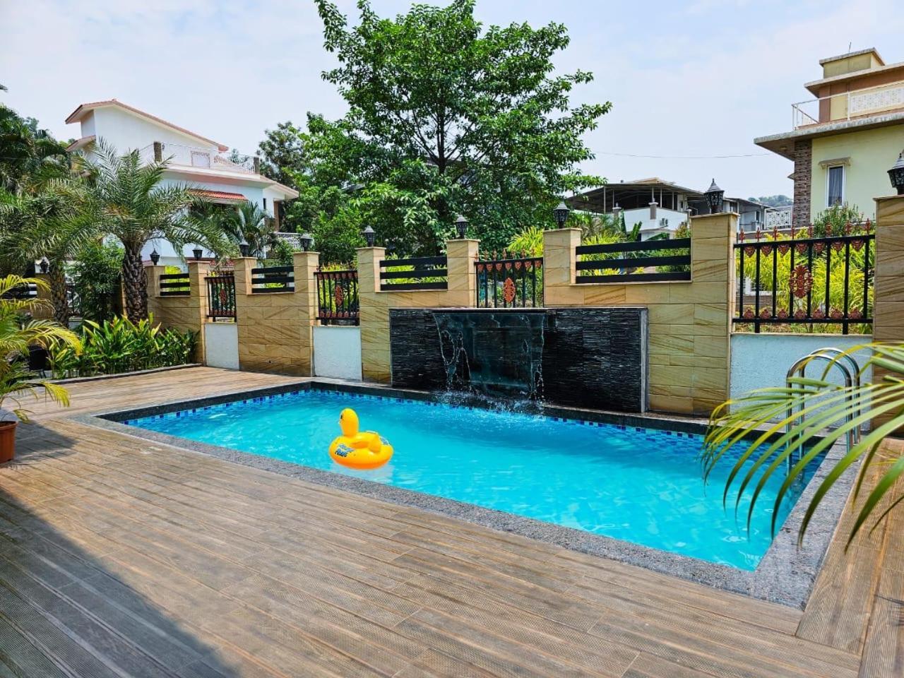 Premium Chalet Lonavala Eksteriør billede